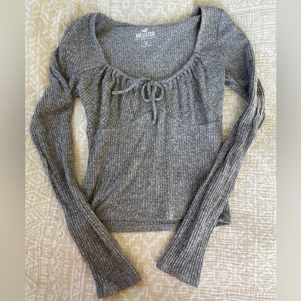 ‼️Consigning 2/5/25‼️Square Neck Shirt